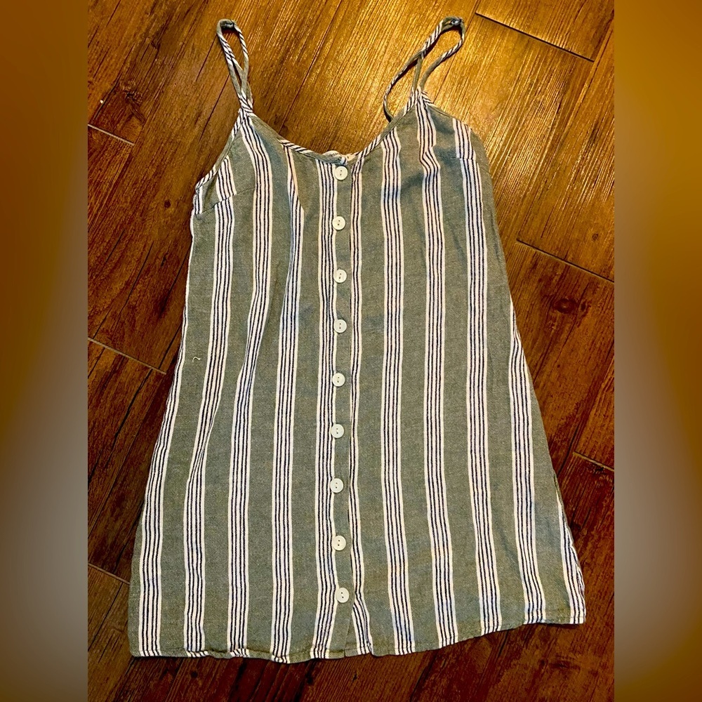 Quintessential button down summer dress S